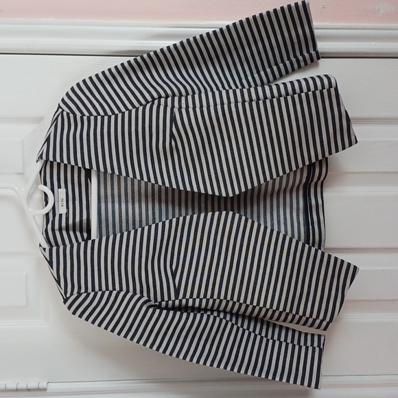 BCKU BLACK AND WHITE STRIPED JACKET - Picture 3 of 6